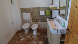 House | Bathroom - Tasteful Holiday Home in Modigliana With Garden (Modigliana)