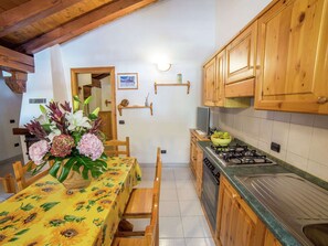 Apartment | Eigene Küche | Hochstuhl