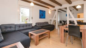House | Living room