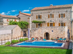 Exterior - Beautiful Villa Consisting of two Houses With Private Pool in the Heart of Istria (Zminj)