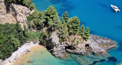 Belvilla by OYO Casa Blu