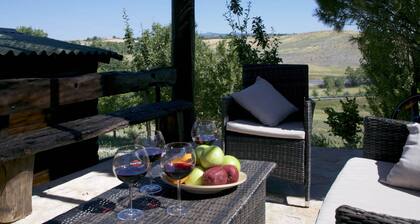 Rustic Escape With Pool