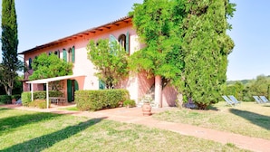 Unclassified image, 3 of 39, button - Beautiful Farmhouse in San Vivaldo With Swimming Pool (Montaione)