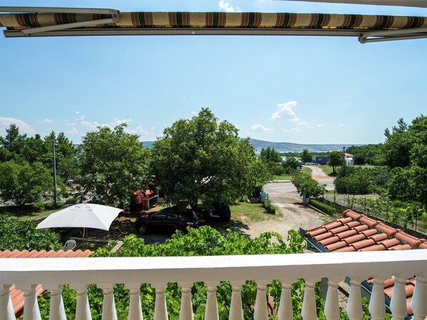 View from property - Spacious Four Bedroom Accomodation With 3 Great sea View Balconies, Garden, BBQ (Starigrad)