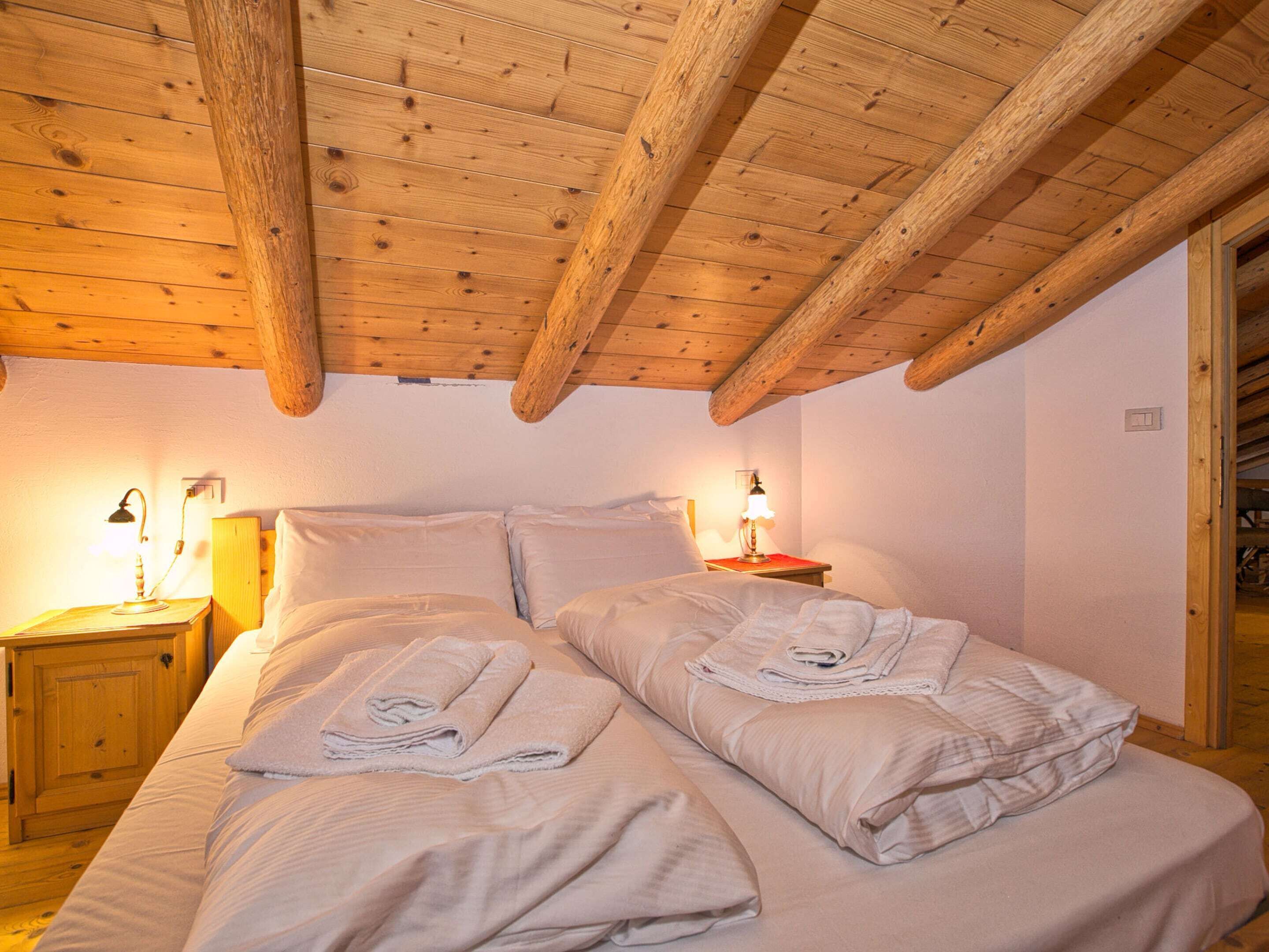 Cottage | 3 bedrooms, individually furnished, bed sheets