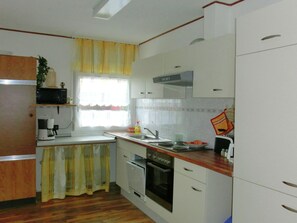 Apartment | Private kitchen | High chair - Charming Apartment in Wildemann With Garden (Clausthal-Zellerfeld)