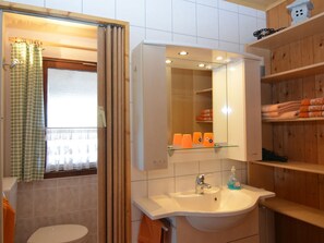 House | Bathroom