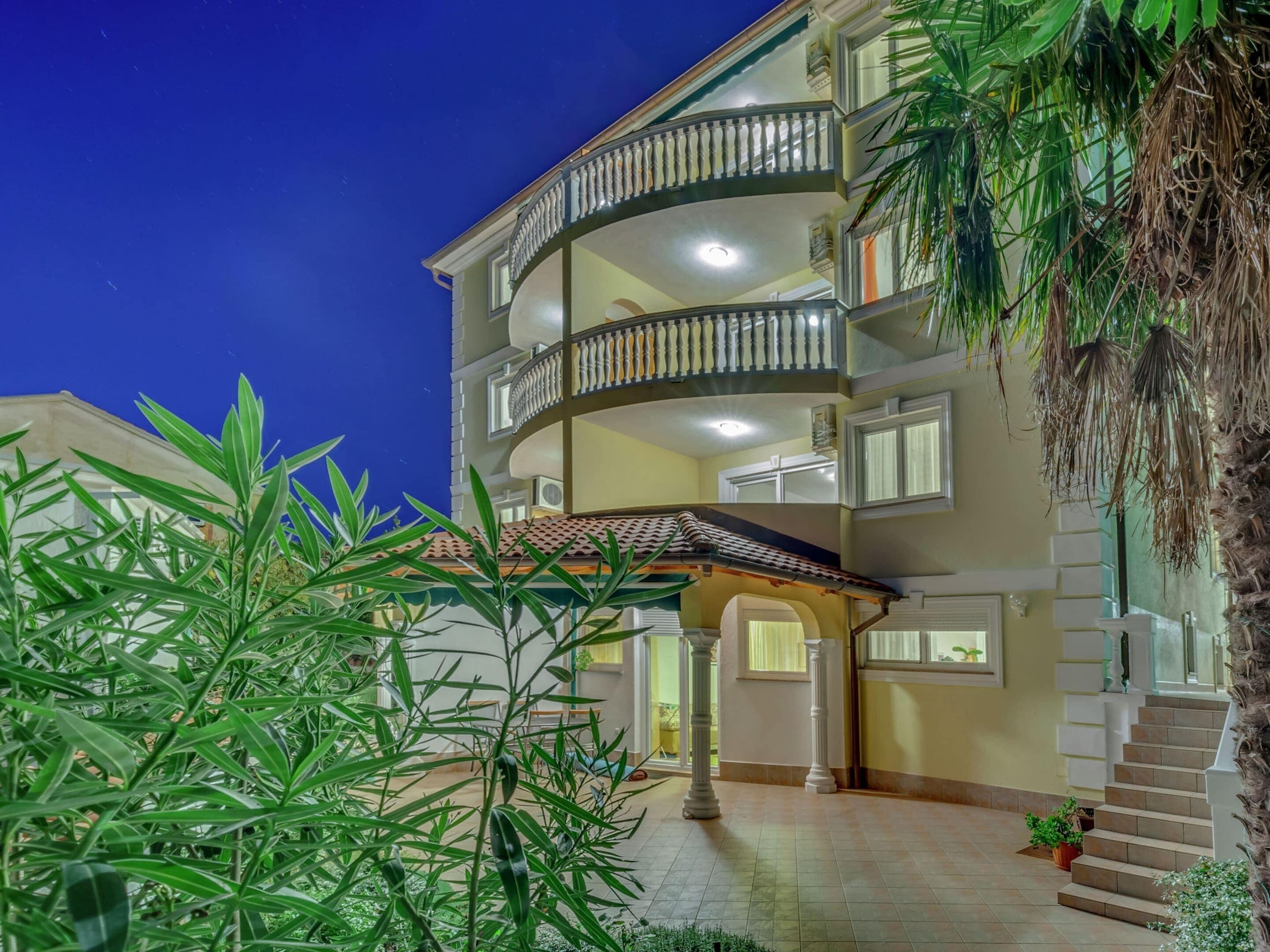 Apartment | Exterior