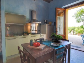 Apartment | Private kitchen - Villa in Tuscany With Pool Near Beach (Castelfranco Piandisco)