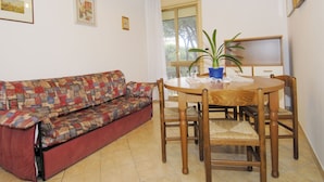 Apartment | Living room - Beautiful Apartment in Rosolina Mare Near Sea (Rosolina)