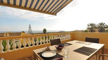 House | Dining