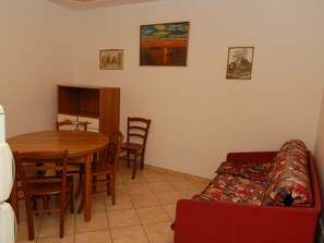 Apartment | Living room | TV