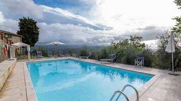 House | Pool