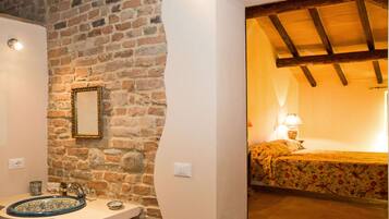 8 bedrooms, individually furnished