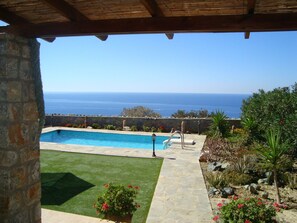 Exterior - Charming Villa in Agia Paraskevi With Swimming Pool (Agios Vasileios)
