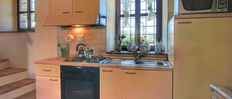 Apartment | Eigene Küche | Hochstuhl