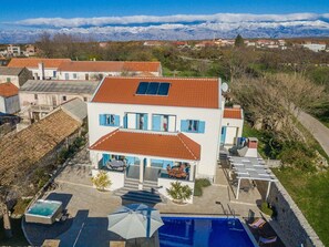 Exterior - Charming Villa With Private Heatable Pool (Nin)