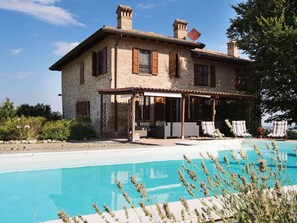 Villa | Pool | Inomhuspool och utomhuspool
