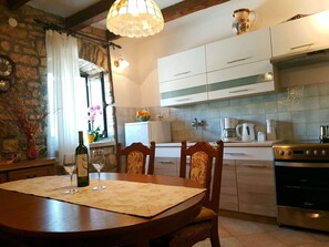 House | Private kitchen