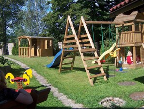 Garden - Large Luxury House with Sauna & Hot Tub in Giant Mountains near ski Area (Podgorzyn)