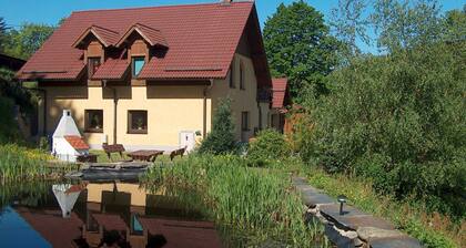 Large Luxury House with Sauna & Hot Tub in Giant Mountains near ski Area