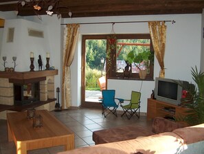 House | Living room