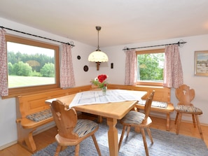House | Dining