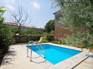 Hus | Pool | Indendørs pool, udendørs pool