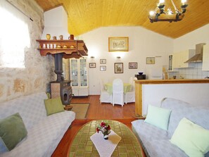 House | Living room - Holiday Villa in Village Rakalj (Marcana)