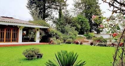 BEAUTIFUL COUNTRY HOUSE NEAR COTIPAXI, PASOCHOA, INTISANA VOLCANOES