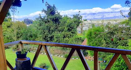 BEAUTIFUL COUNTRY HOUSE NEAR COTIPAXI, PASOCHOA, INTISANA VOLCANOES