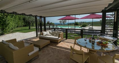 Farmhouse in Montoro Near Montoro Castle