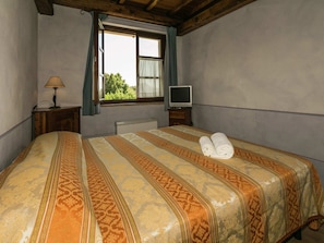 Casa | 2 quartos, individualmente mobiliados, roupa de cama