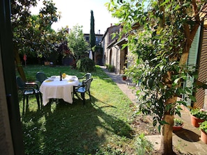 House | Dining