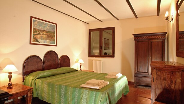 House | Room amenity - Holiday Home in Collesano With Pool (Collesano)
