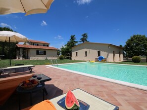 Pool - Farmhouse on a Hill in the Breathtaking Tuscan Countryside (Castiglione d'Orcia)