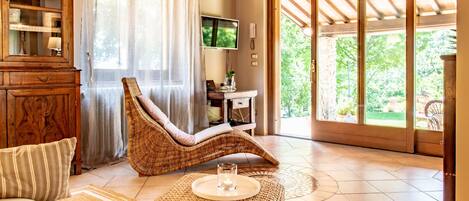 Cottage | Living area