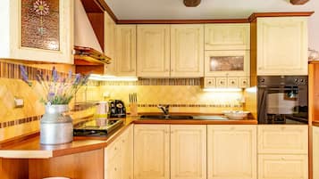 Cottage | Dapur pribadi | Kursi makan untuk bayi