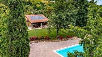 Cottage | Pool | Indoor pool, outdoor pool