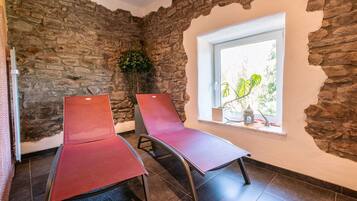 Cottage | Property amenity