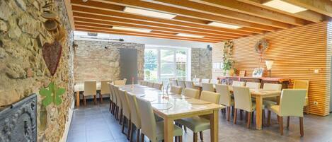 Cottage | Dining