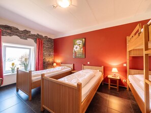 Ferienhaus | 10 Schlafzimmer, individuell eingerichtet, Bettwäsche