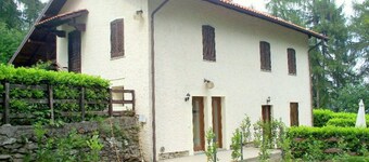 Cottage in Intra With Lake and Mountain Views