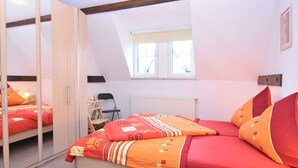 Căn hộ | 3 phòng ngủ, trang bị nội thất với thiết kế riêng biệt 
