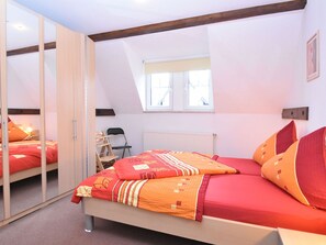 Apartment | 3 bedrooms, individually furnished - Serene Apartment in Thale with Bodetal View near Cable Car (Thale)
