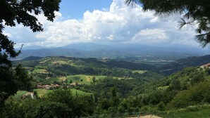 Property grounds - Panoramic Accommodation in a Authentic Farmhouse Completely Renovated (Torresina)