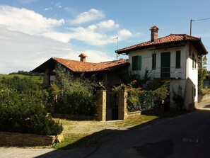 House | Exterior - Panoramic Accommodation in a Authentic Farmhouse Completely Renovated (Torresina)
