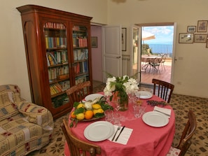 Dining - Elegant Sea View Farmhouse in Sant'agnello (Sant'Agnello)