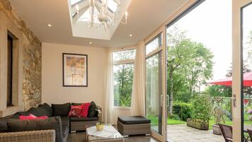 Cottage | Living room