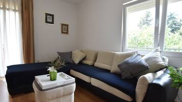 Apartment | Living area